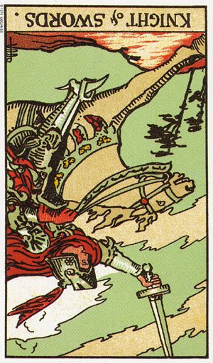 перевернутий Лицар мечів таро